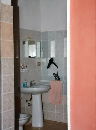 Sassi Ac Panzió Alessandria