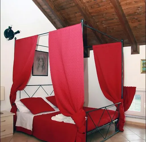 Oda ve Kahvaltı Sassi Ac 4*